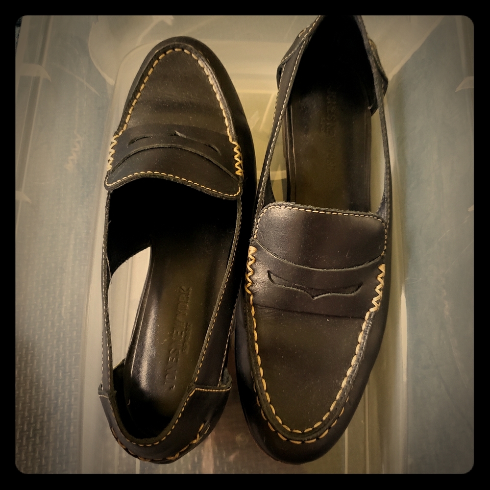 Dress shoes